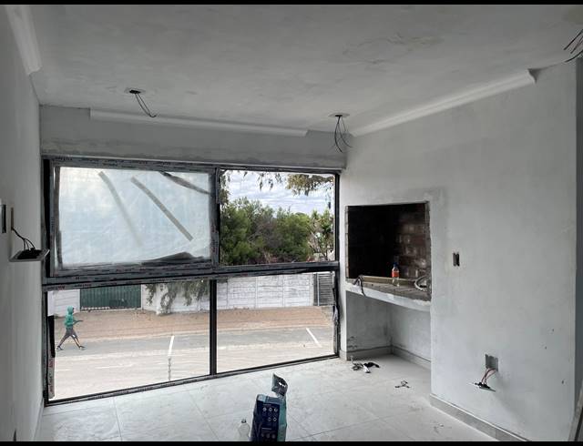2 BEDROOM APARTMENT FOR SALE IN SALDANHA CENTRAL